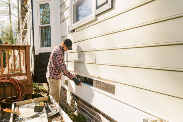 Top rated local Storm Damage Siding Repair specialists in Oakland Mills, PA